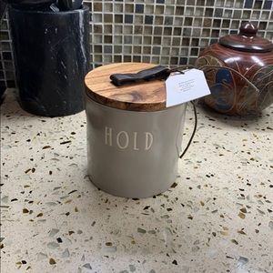 New Rae Dunn canister